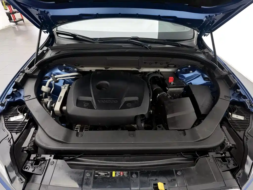 Volvo XC60 — миниатюра 6
