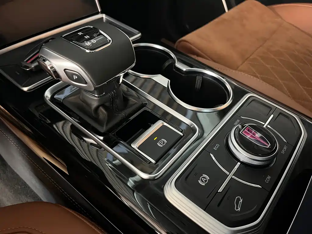 Hongqi Hongqi HS7 — миниатюра 11