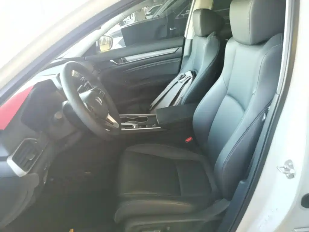 Honda Accord — миниатюра 15