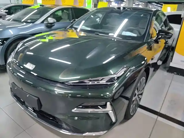 2025 Geely Galaxy Xingyao 8