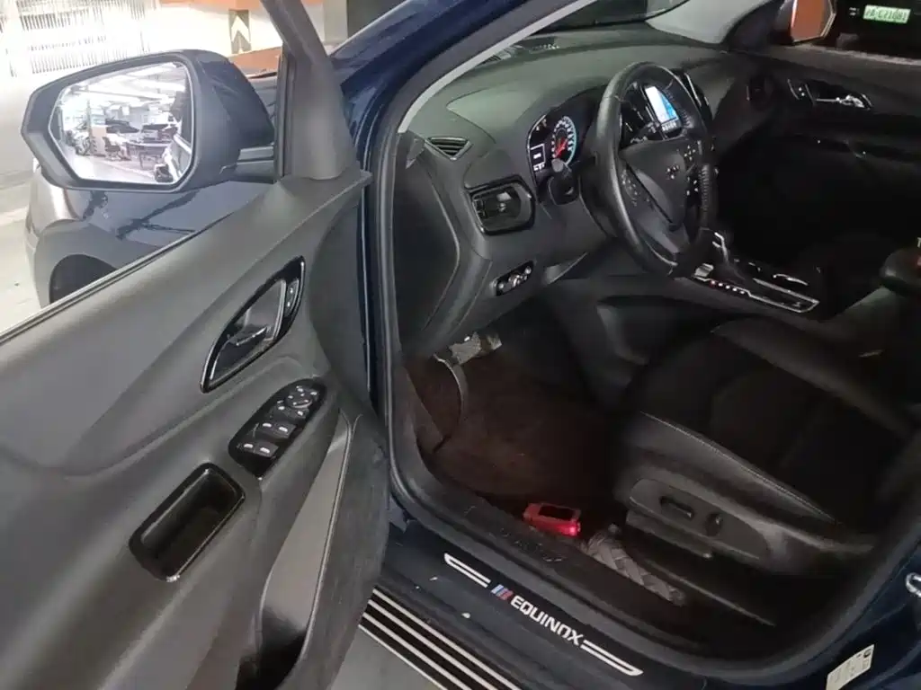 Chevrolet Equinox — миниатюра 16
