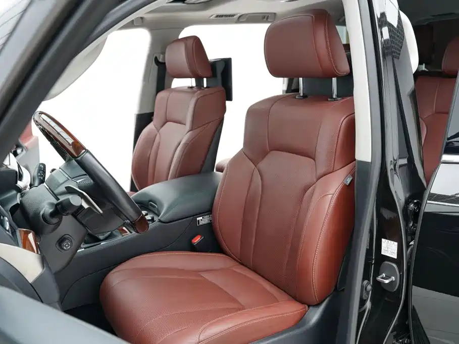 Lexus LX — миниатюра 5