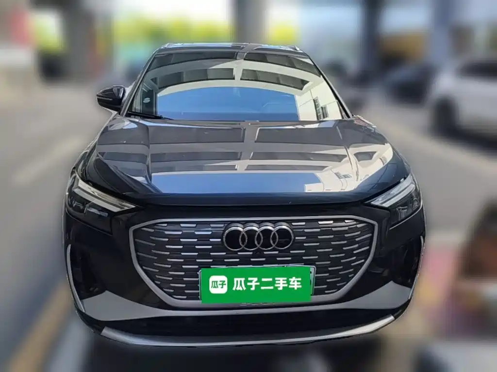 Audi Q4 e-tron — миниатюра 5