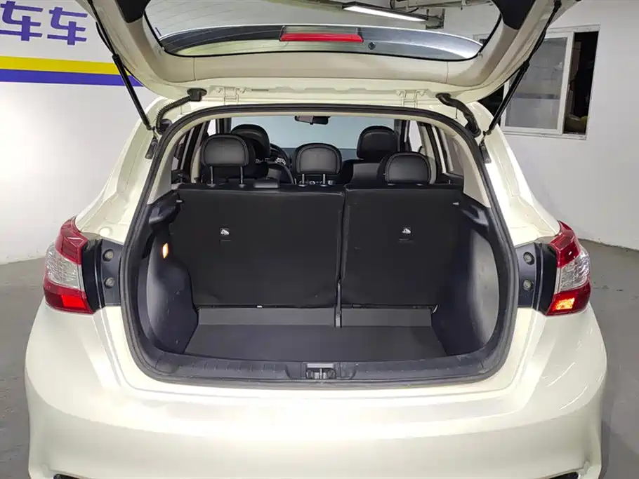 Nissan Tiida 2019 1.6L CVT Smart VI
