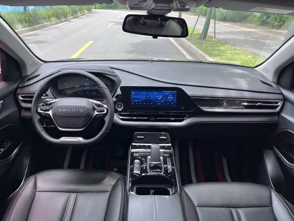 Wuling Victory — миниатюра 10