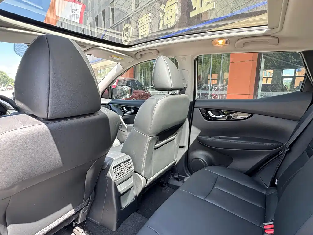 Nissan Qashqai — миниатюра 16