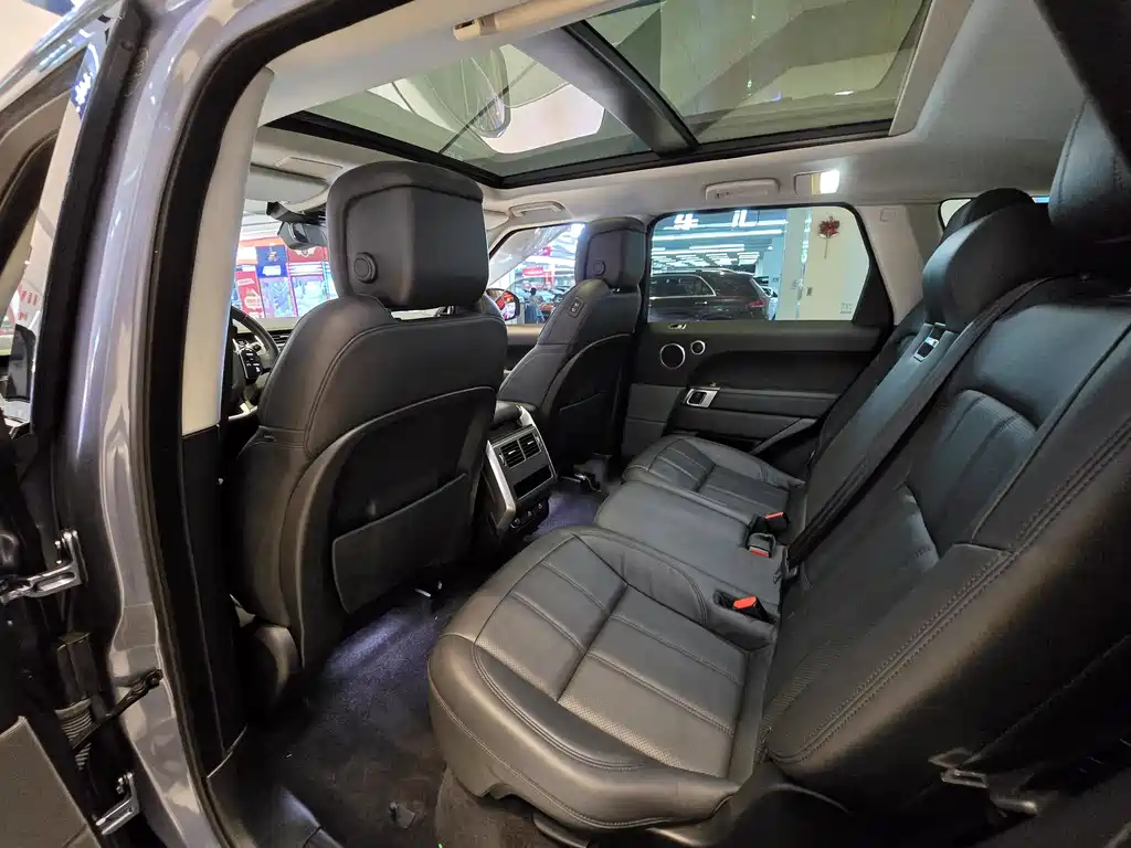 Land Rover Range Rover Sport Sport 2022 P400e SE