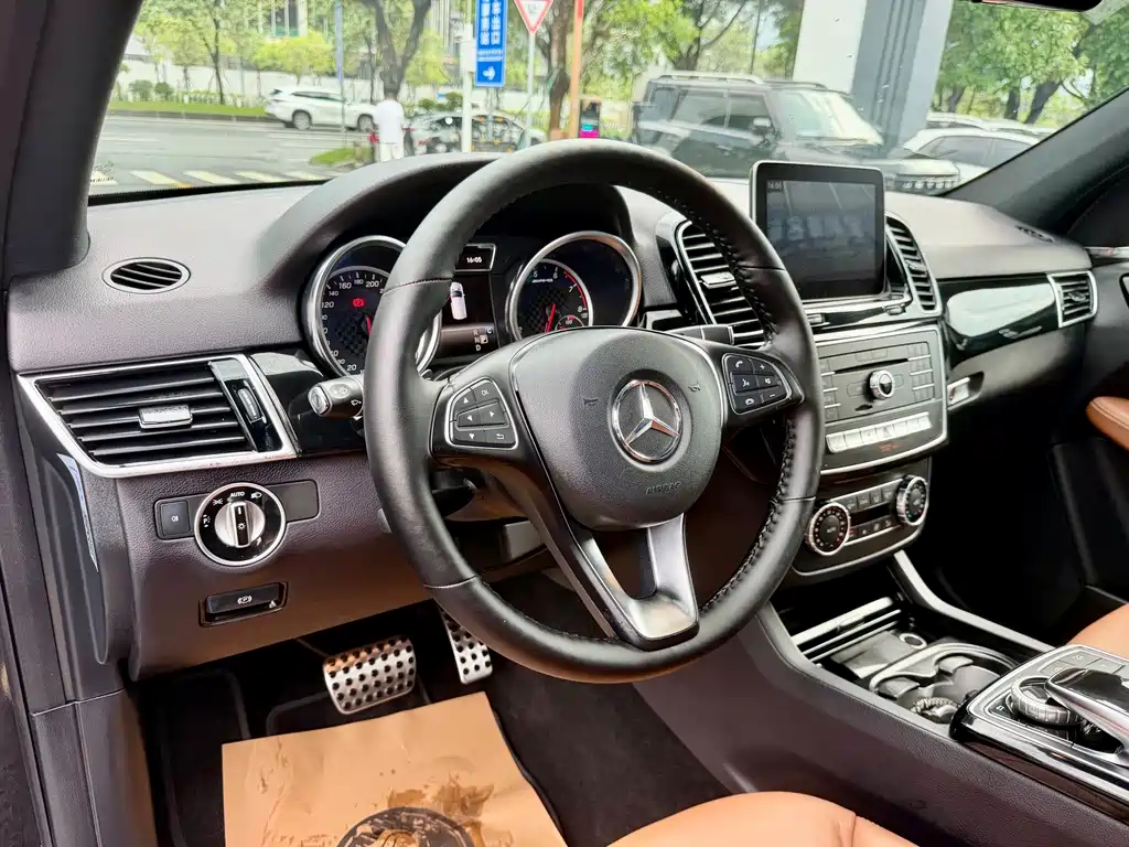 Mercedes-Benz GLE AMG — миниатюра 8