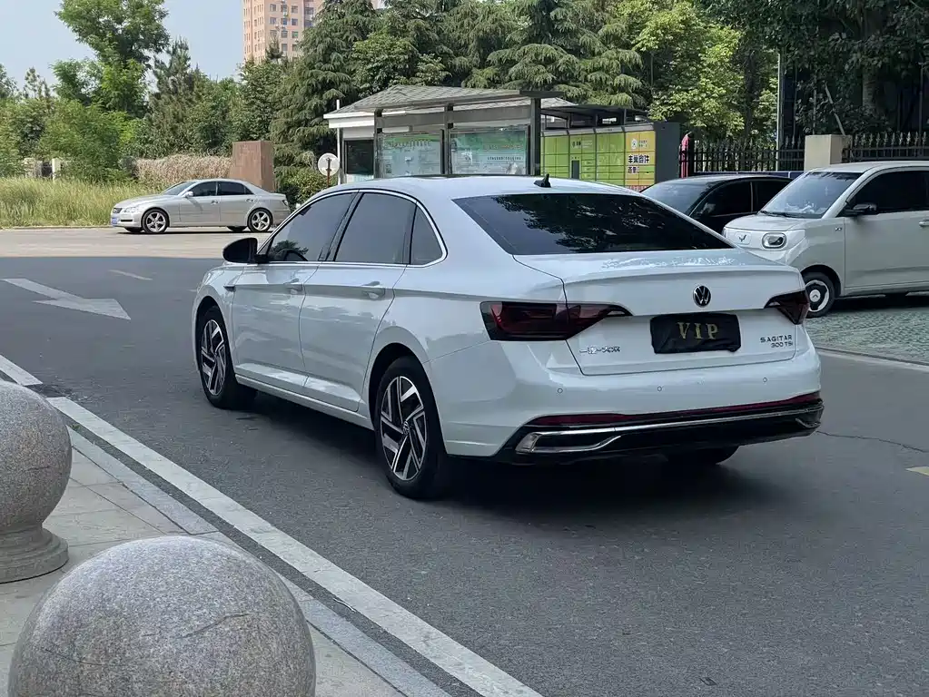 Volkswagen Sagitar — миниатюра 6