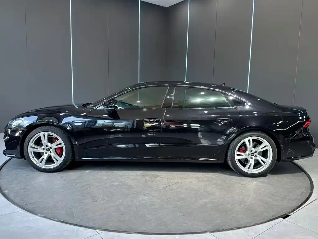 Audi A7L — миниатюра 4