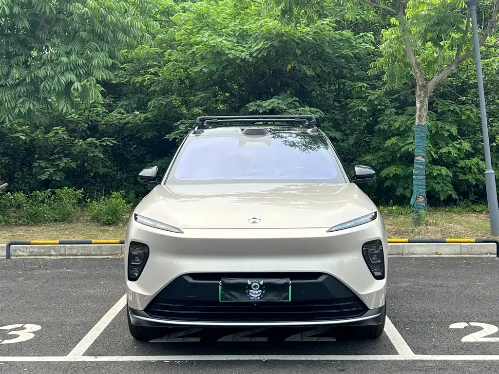 NIO ES8 2024 100kWh