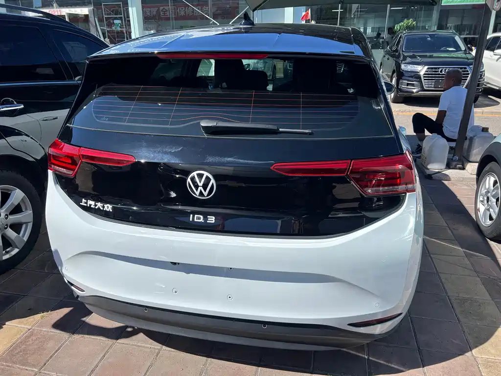 Volkswagen ID.3 — миниатюра 6