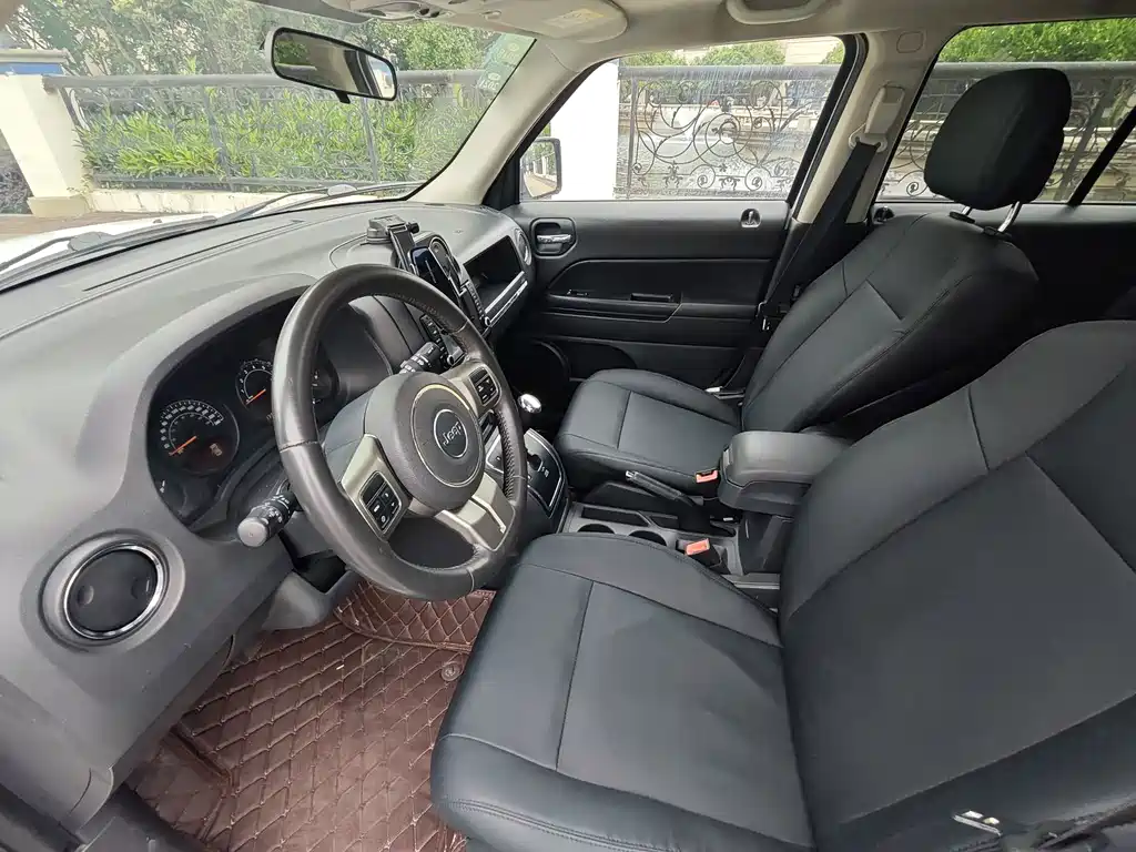 Jeep Patriot — миниатюра 9