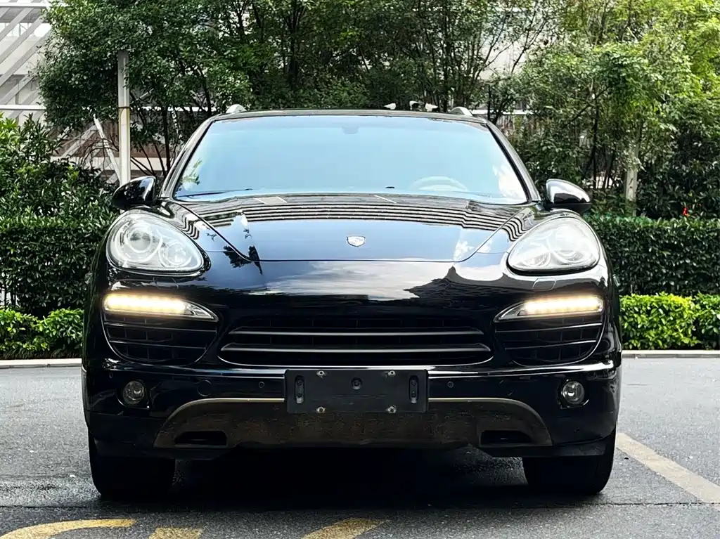 Porsche Cayenne — миниатюра 2