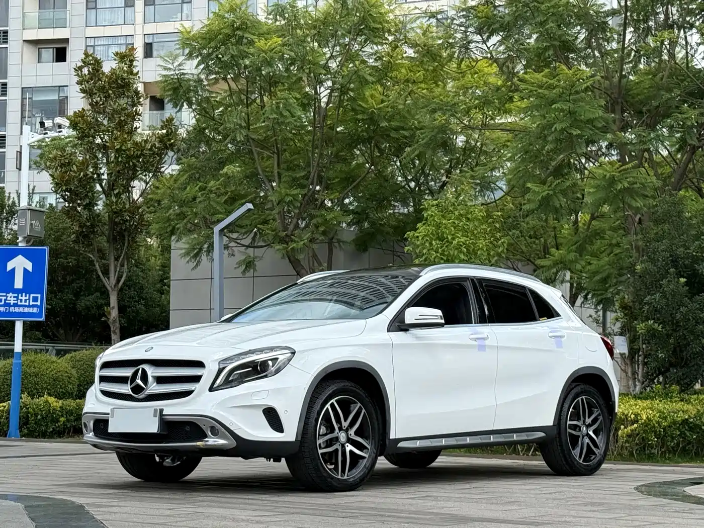 Mercedes-Benz GLA