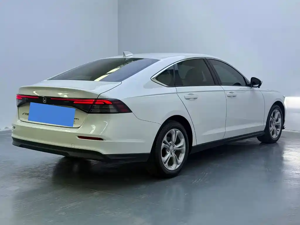 Honda Accord — миниатюра 7