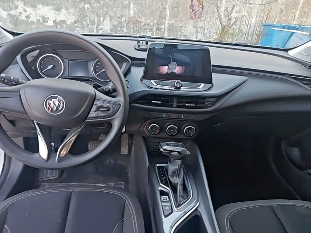 Buick Verano — миниатюра 13