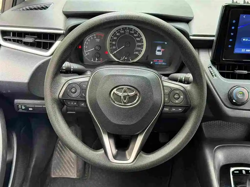 Toyota Corolla - фото 6