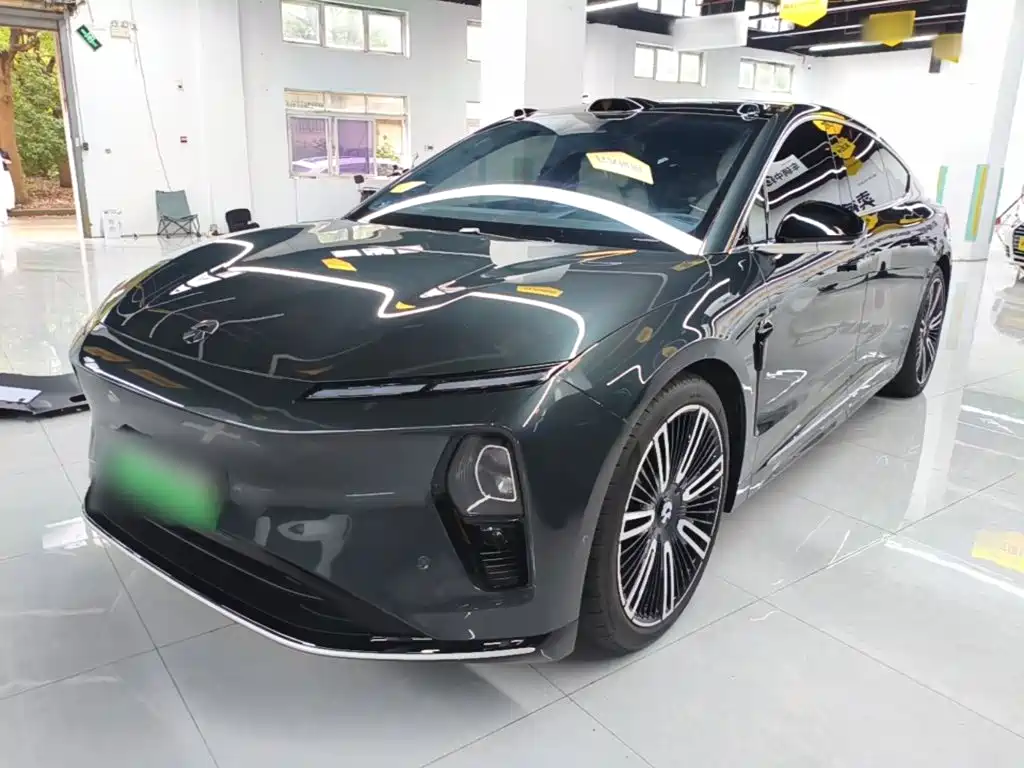 NIO ET9