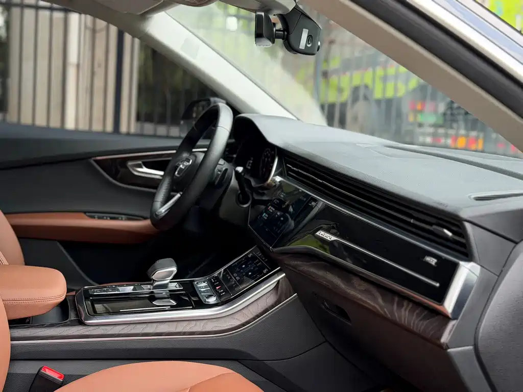 Audi Q8 — миниатюра 7