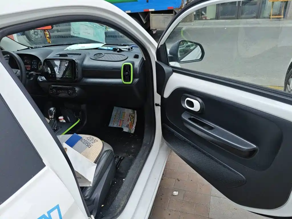 Roewe Clever — миниатюра 19