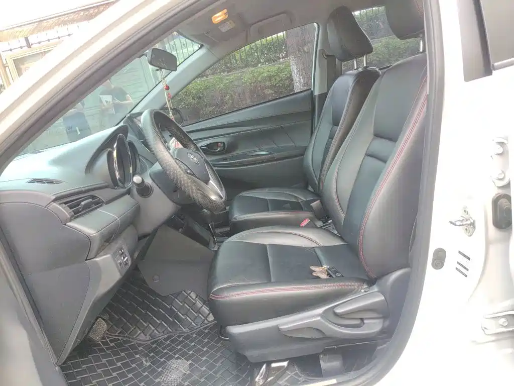 Toyota Yaris L — миниатюра 11