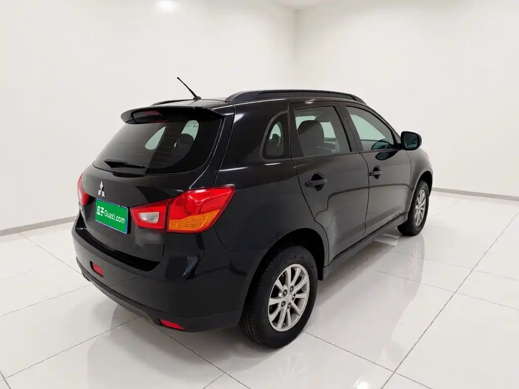 Mitsubishi ASX — миниатюра 6
