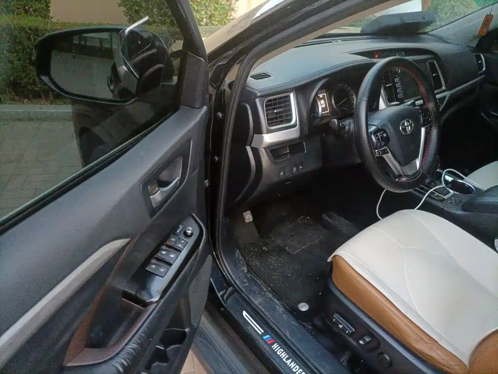 Toyota Highlander — миниатюра 12