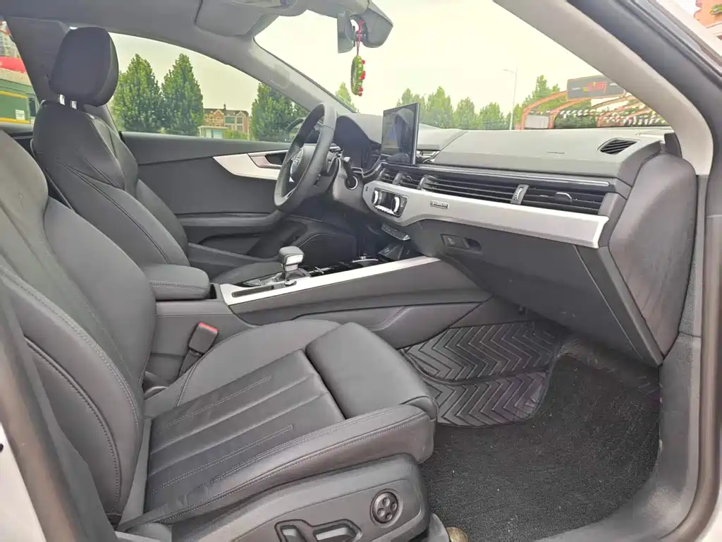 Audi A5 2024 Sportback 40 TFSI quattro Luxury