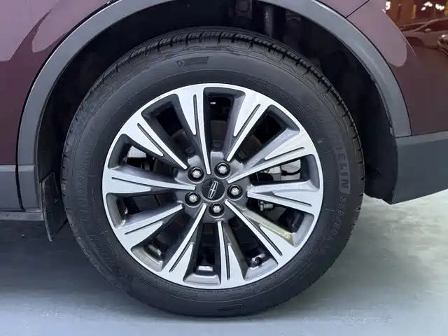 Lincoln Corsair — миниатюра 18