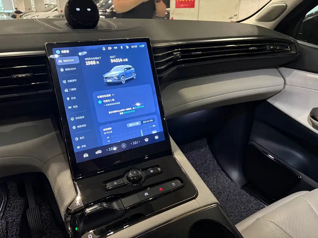 NIO ES8 — миниатюра 10