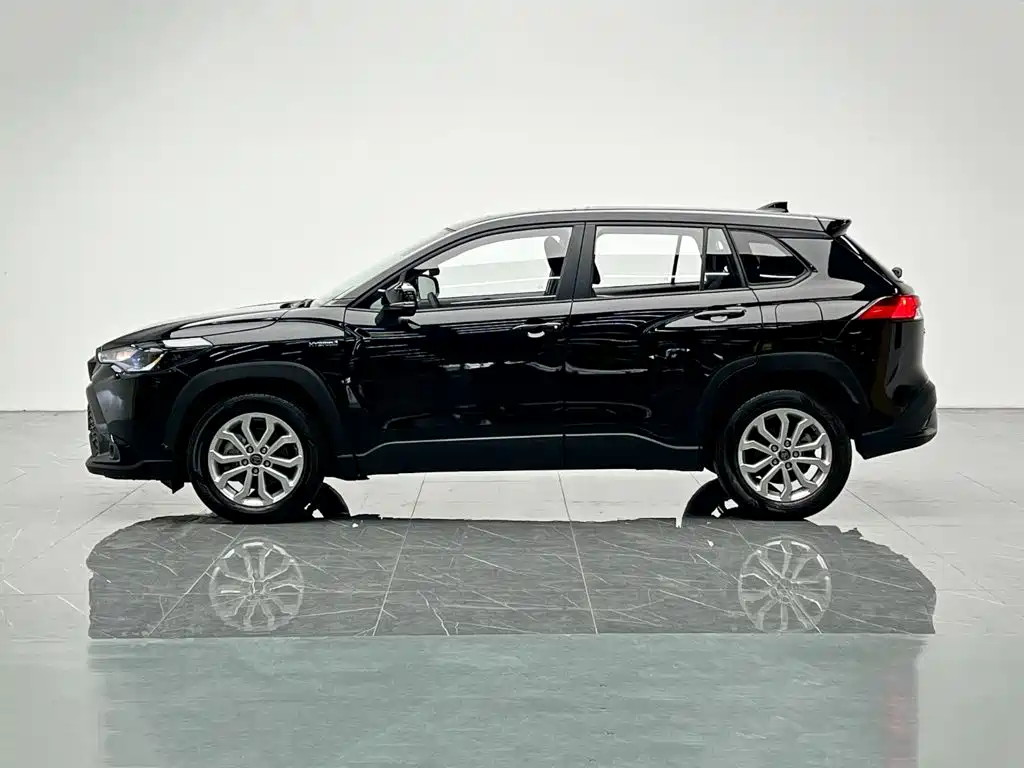 Toyota Frontlander — миниатюра 3