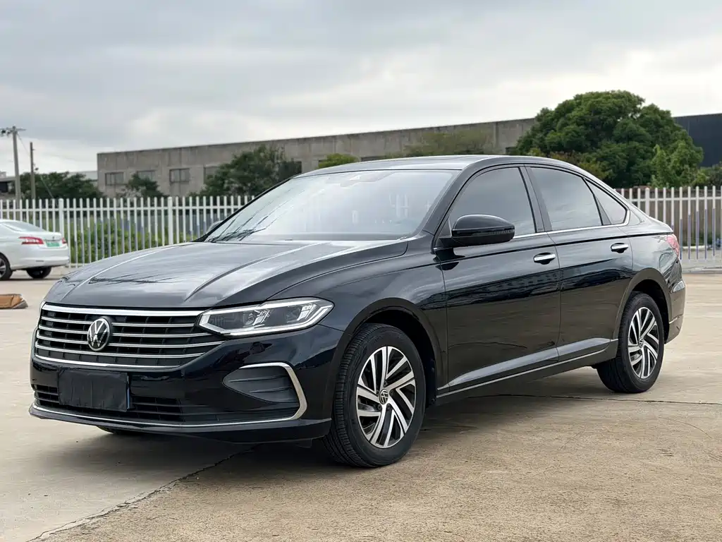 Volkswagen Lavida — миниатюра 2