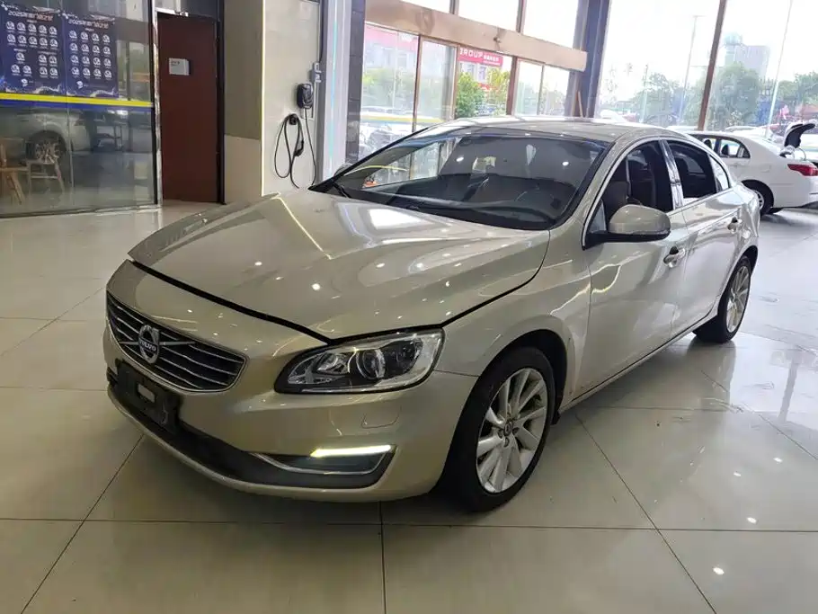 Volvo S60