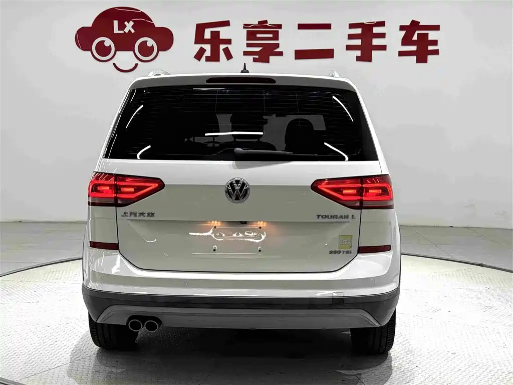 Volkswagen Touran — миниатюра 4