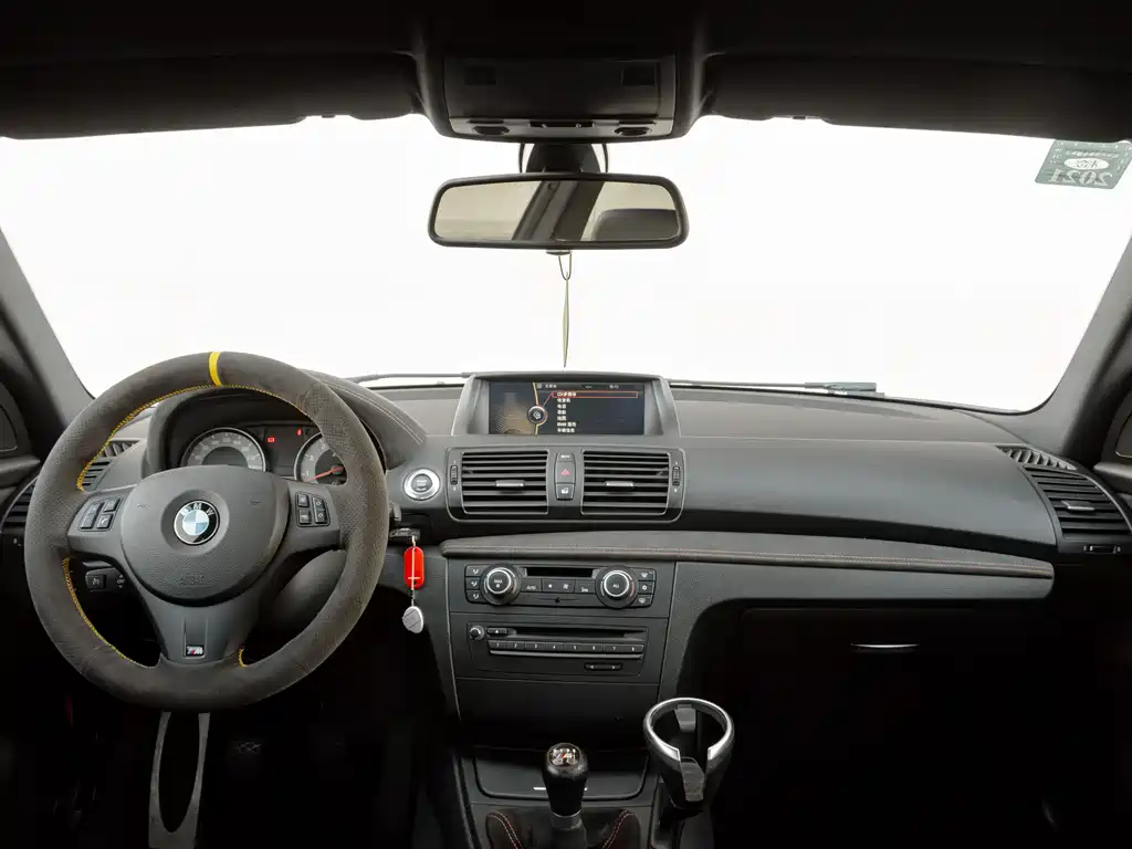 BMW 1 Series M 1M Coupe, фото 4
