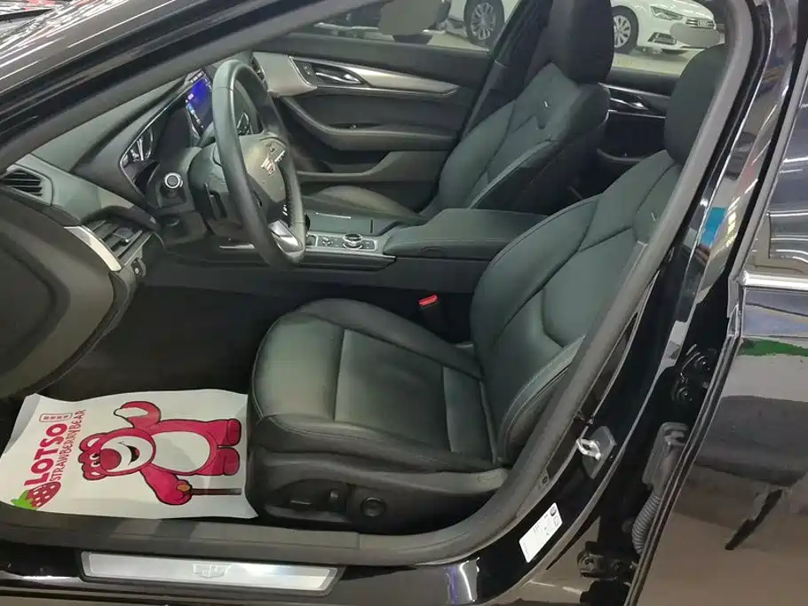 Cadillac CT5 — миниатюра 9