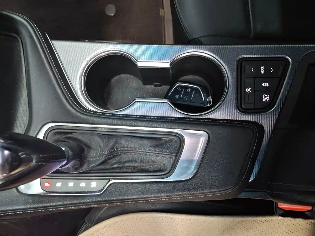 Cadillac CT4 — миниатюра 8