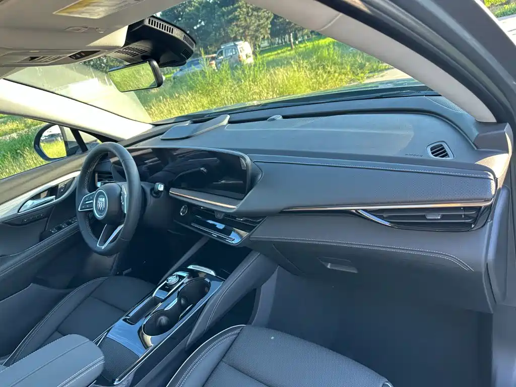 Buick Envision Plus — миниатюра 16