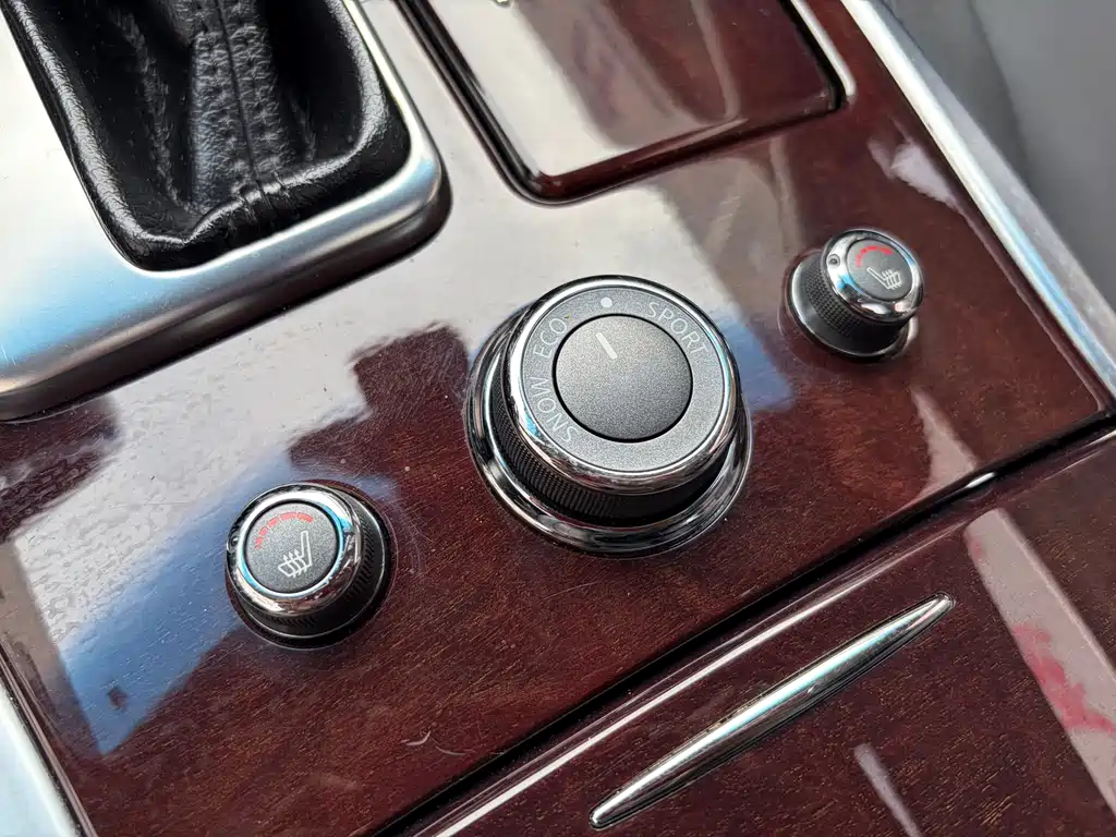 Infiniti Q70 — миниатюра 8