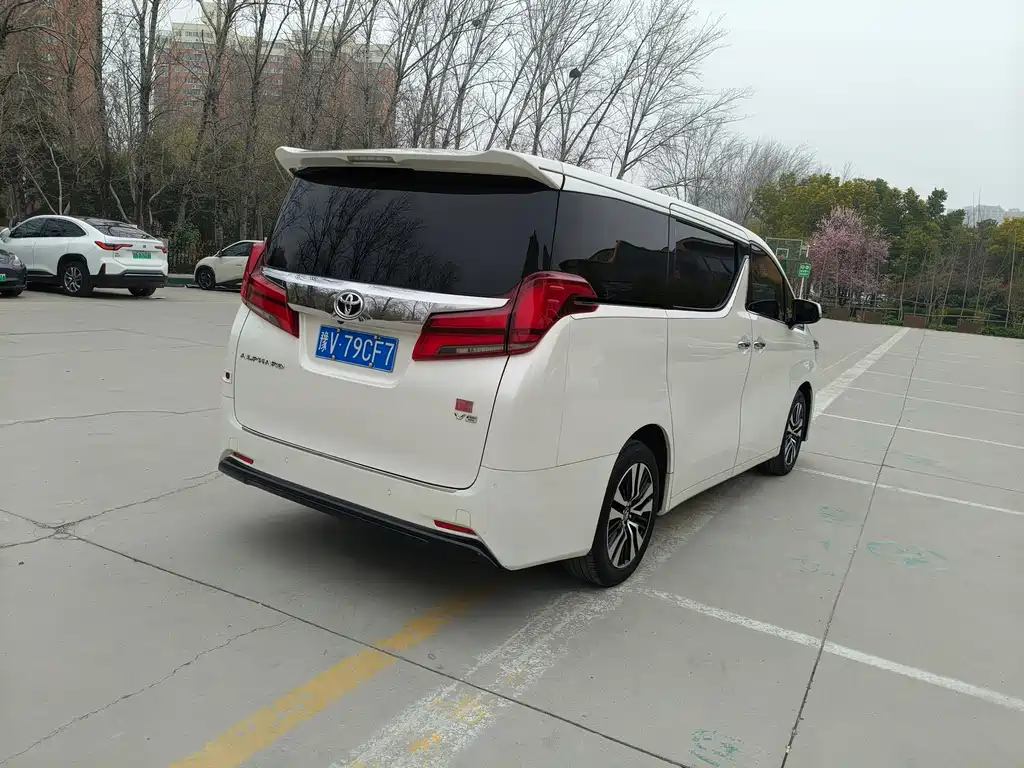 Toyota Alphard 2018 3.5L Luxury