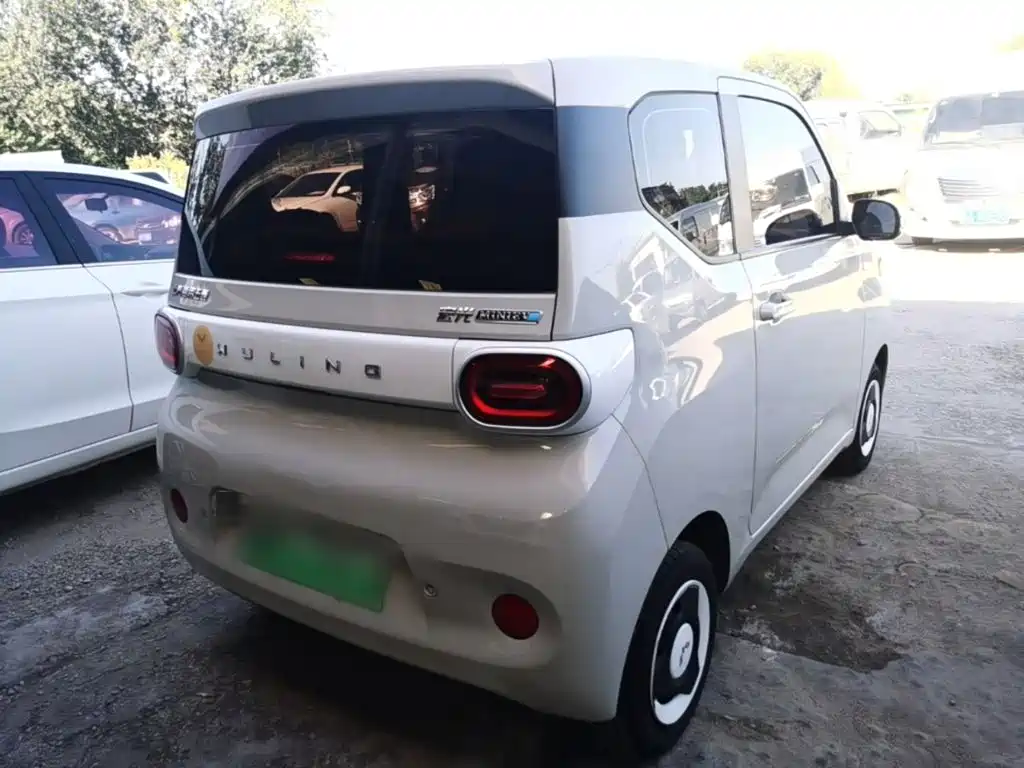Wuling MINIEV — миниатюра 7