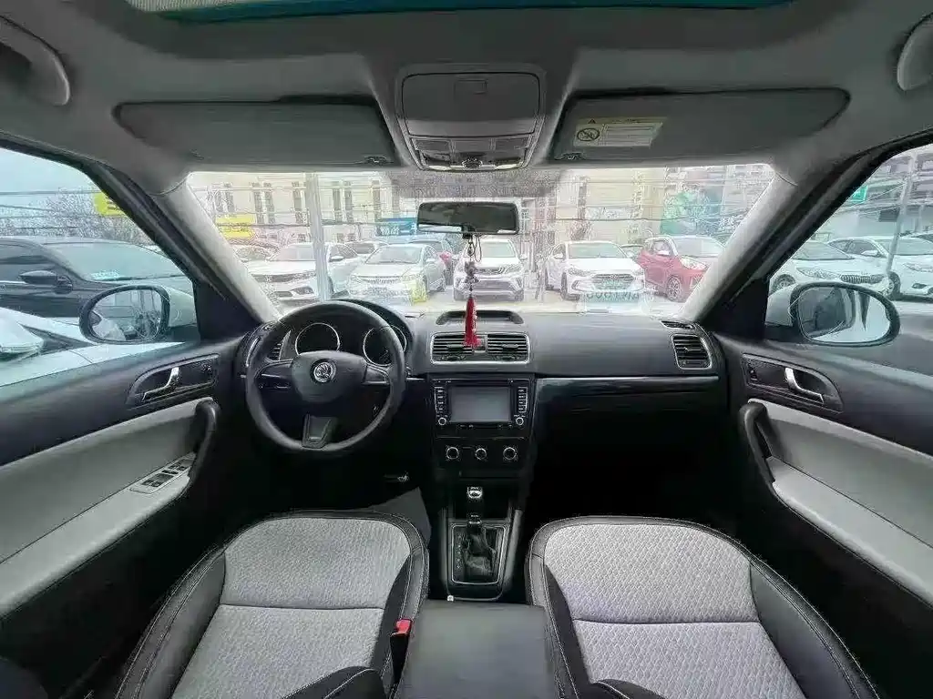 Skoda Yeti — миниатюра 6