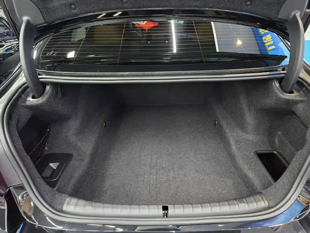 BMW 5 Series (Import) — миниатюра 15