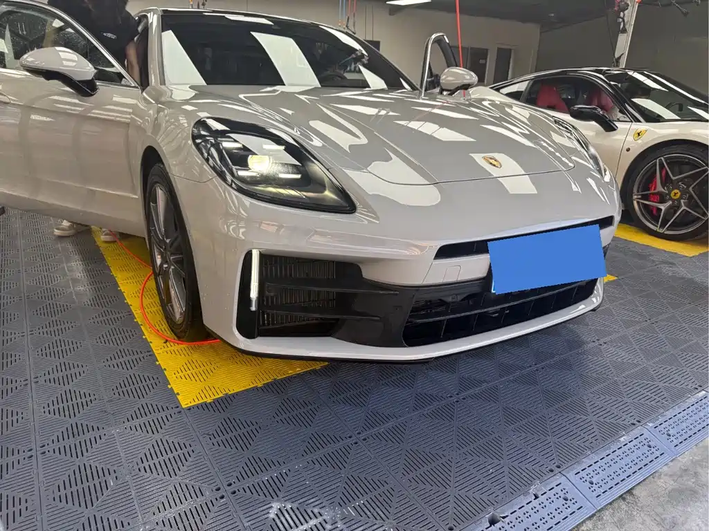 Porsche Panamera — миниатюра 3