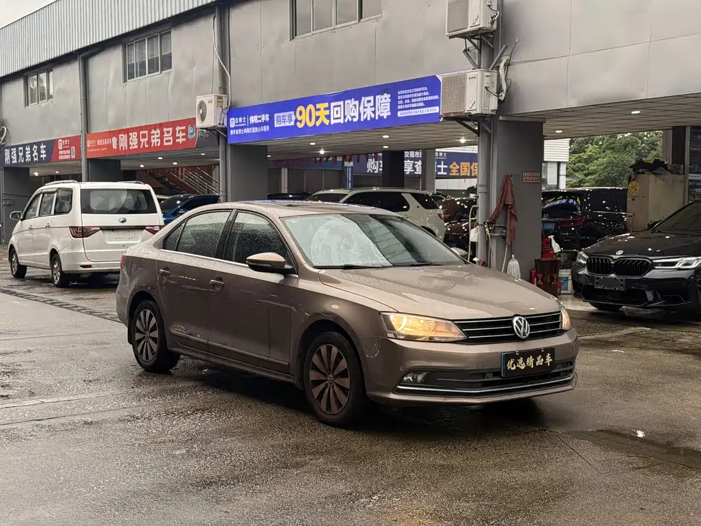 Volkswagen Sagitar — миниатюра 3