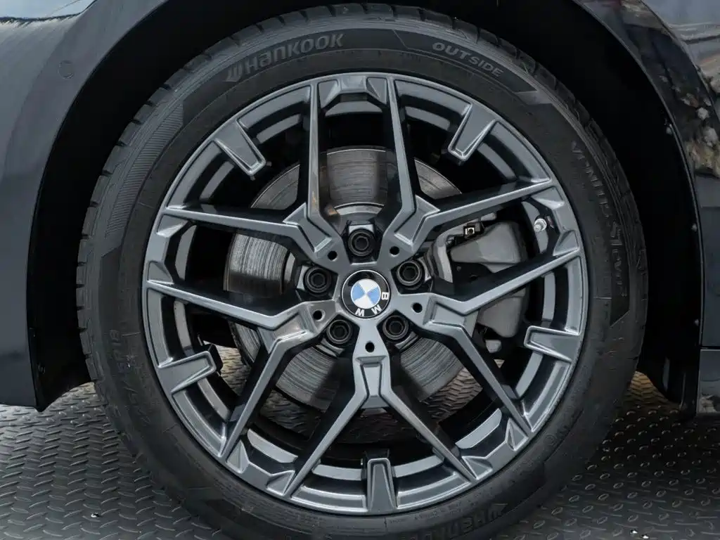 BMW 3 Series — миниатюра 9