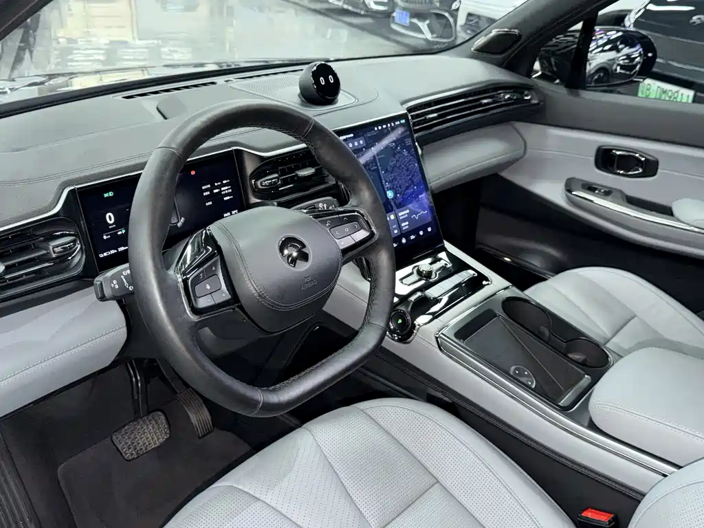 NIO ES8 — миниатюра 13
