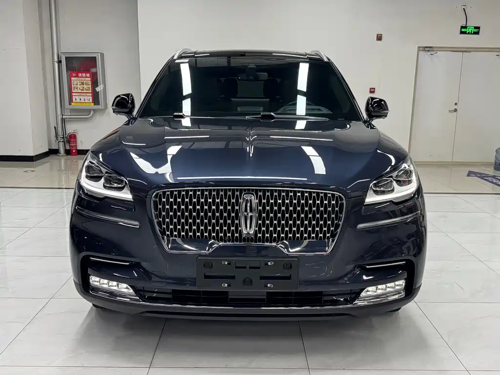 Lincoln Aviator — миниатюра 2
