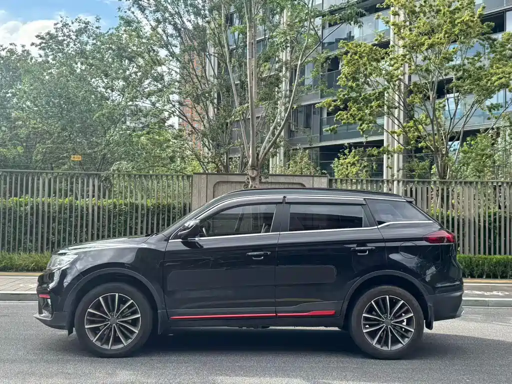 Geely Boyue — миниатюра 7